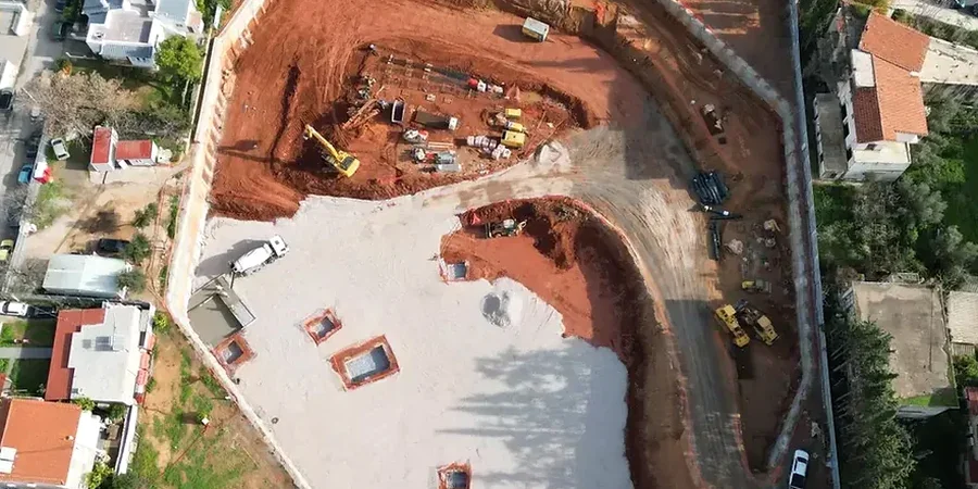 Geotechnische Bemessung tiefer Baugruben in Freiburg – Erfahrung aus dem Dreisamtal